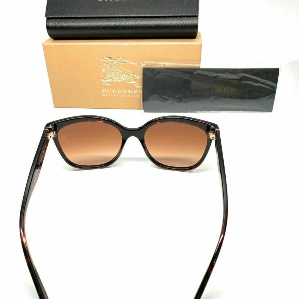 Burberry Women's Bordeaux Havana Sunglasses! - Picture 4 of 4